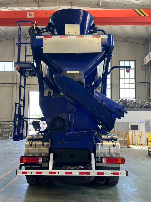 Foton 10-cubic-meter concrete Mixer - Image 4