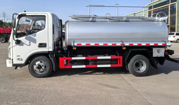 Foton fuel tanker - Image 3