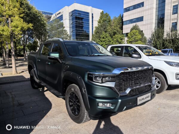 Foton Mars V9 four-wheel drive pickup truck