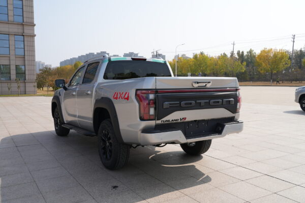 Foton left-hand drive pickup trucks, high-end off-road vehicles - Image 3