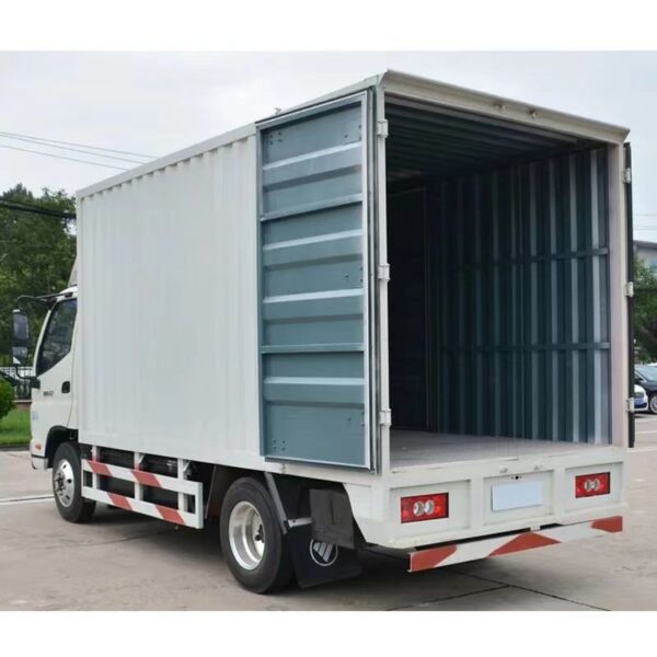 Foton 5-ton corrugated box cargo truck - Image 4