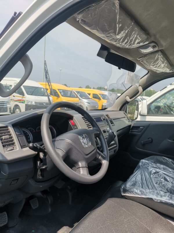 The black bumper of the old Foton grille Landscape G7 - Image 4