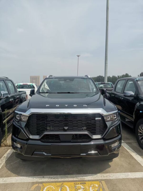 Foton black 4×4 pickup truck with wheel arches and tailgate trim