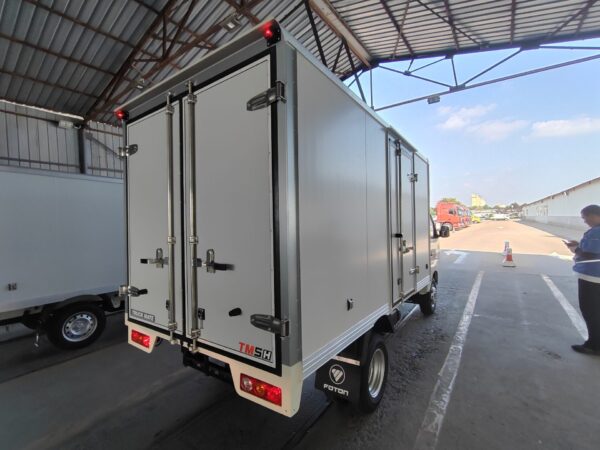 FOTON Xiangling Micro Truck plug-in plate box Cargo truck - Image 2